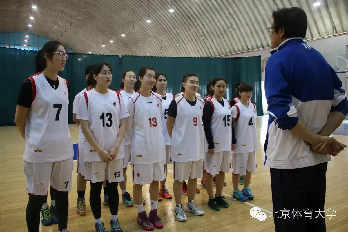 女性篮球爱好者适合的训练辅导方式_2